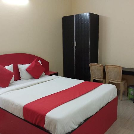 Staymaker Srinivasa Residency Саклешпур Екстериор снимка